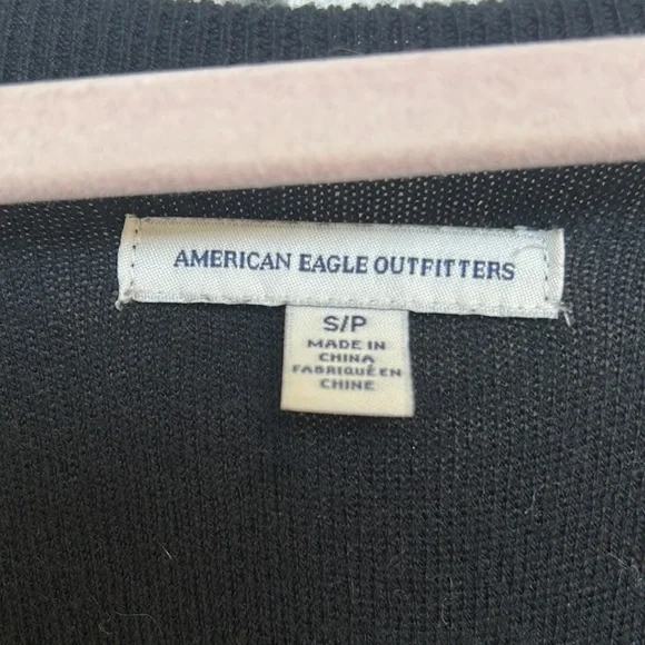 American Eagle Black Cardigan - Picture 2 of 6